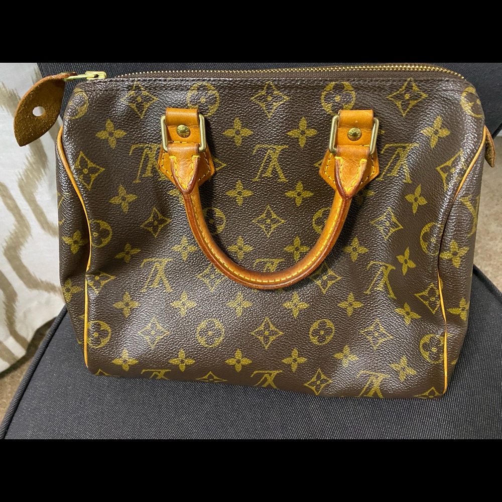 Louis Vuitton Speedy